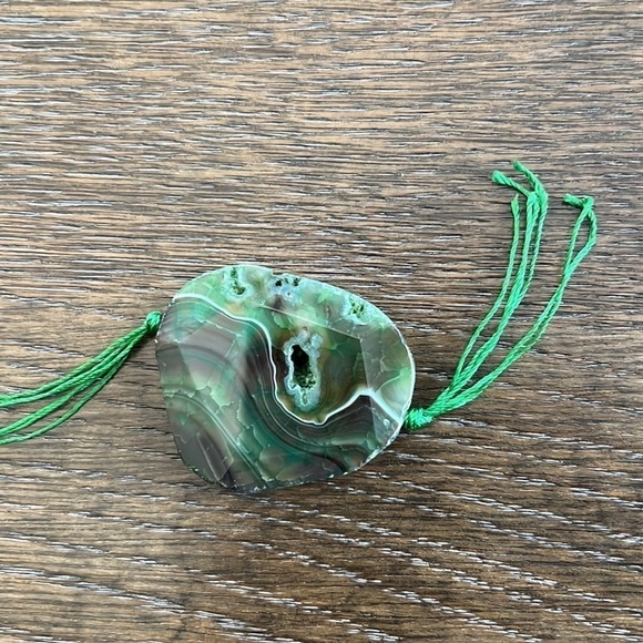 Natural Agathe green stone faceted,ap 2”x1 1/2”flat.Pocket stone,stress relief - Picture 5 of 10